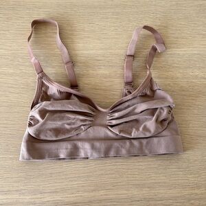 SKIMS Shapewear Bra